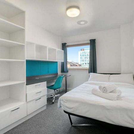 Bright & Central Room In Luton, Sleeps 2ルートン エクステリア 写真