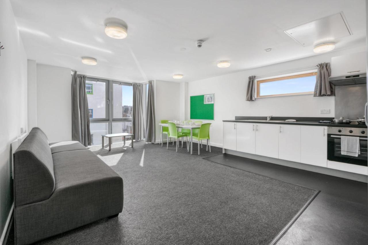 Bright & Central Room In Luton, Sleeps 2ルートン エクステリア 写真